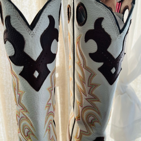 Tony Lama Tall White and Brown Western Boots - Picture 9 of 9